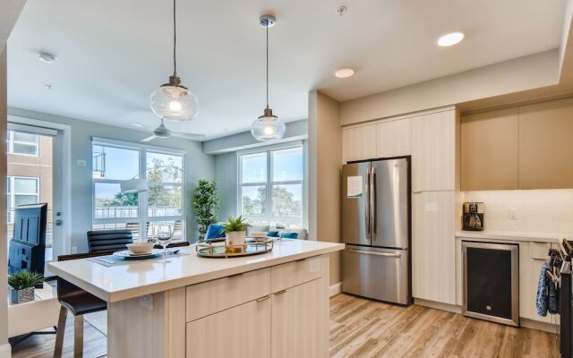 Pacific Beach Luxury Suites by Barsala