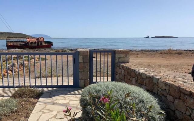 Diakofti Shipwreck view house