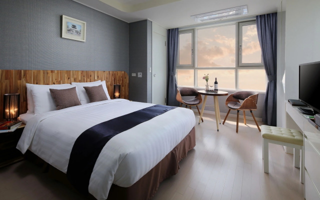 Shinchon Ever8 Serviced Residence