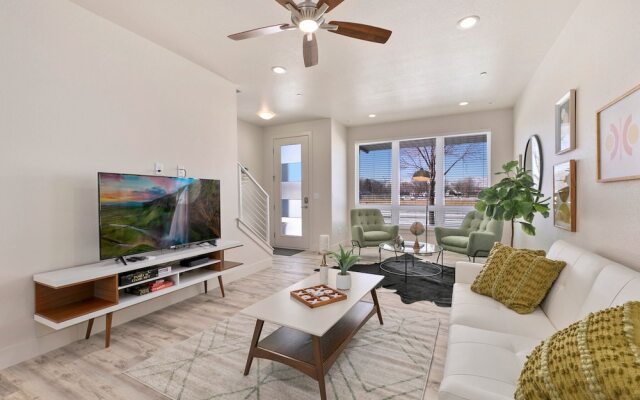 938 Jerome St Unit 2