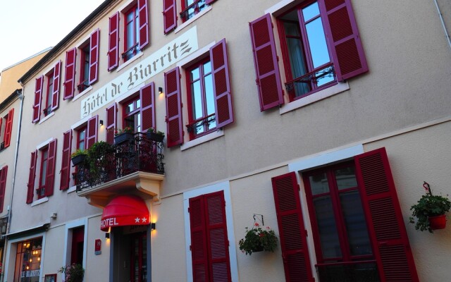 hotelImage