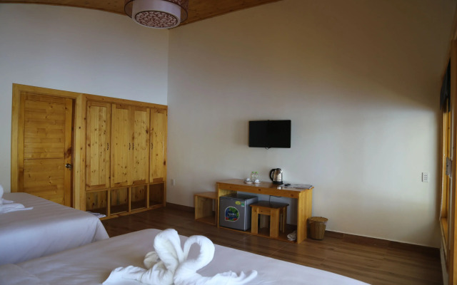 Phu Ninh Lake Resort