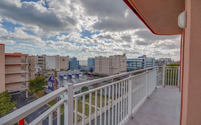Americana Princess Suites and Condos
