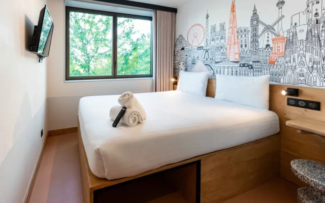 easyHotel Valencia Ciutat Vella