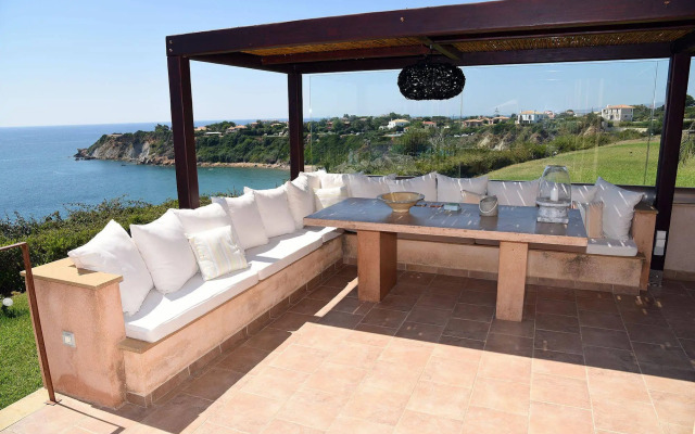 Absolute Villa by Stylish Stays
