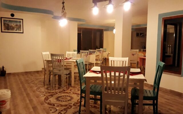 Ada Keki̇ği̇ Pansi̇yon