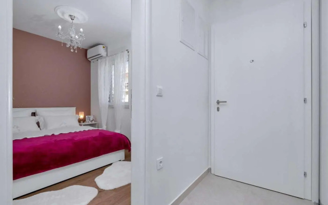 Luxurious Apartment Nino