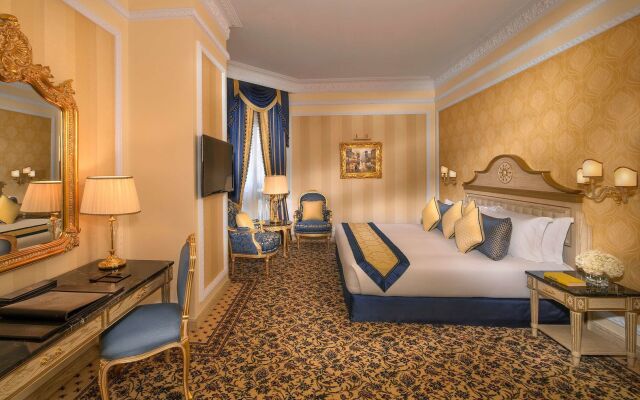 Royal Rose Abu Dhabi, a Curio by Hilton Affiliated Hotel
