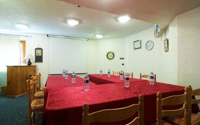 Citotel Les Pres Du Rosay