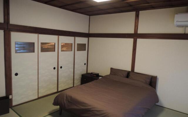 Kenroku House