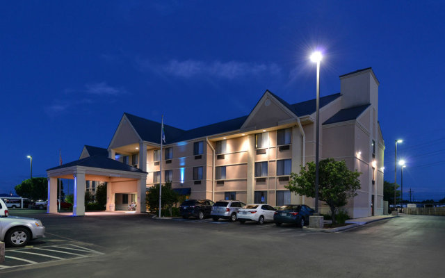 Holiday Inn Express Hotel & Suites BROWNWOOD