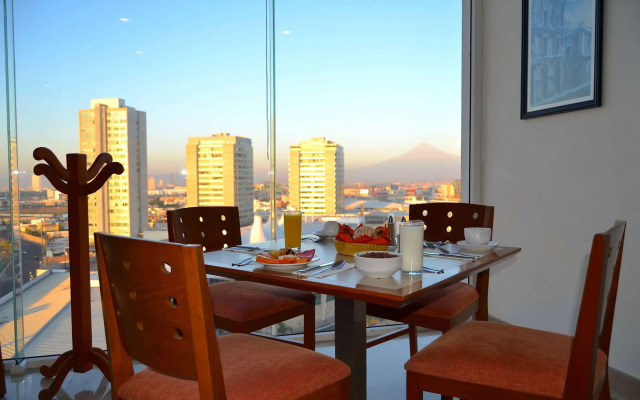 La Quinta by Wyndham Puebla Palmas Angelopolis