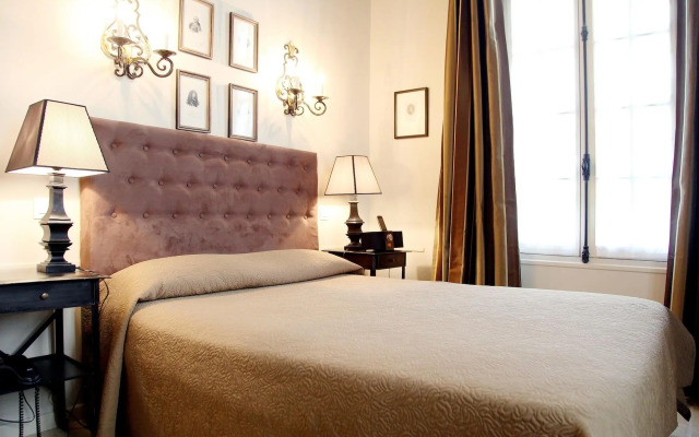 Hotel Saint-Louis en L'Isle - Notre-Dame