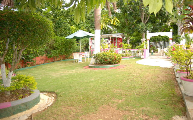 PinkHibiscus Guest House