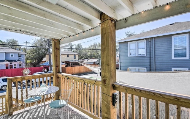 Galveston Retreat w/ Backyard & Patio!