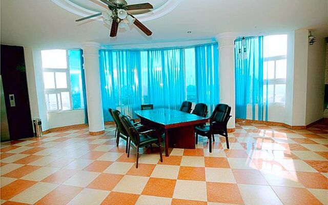 Van Giang Hotel