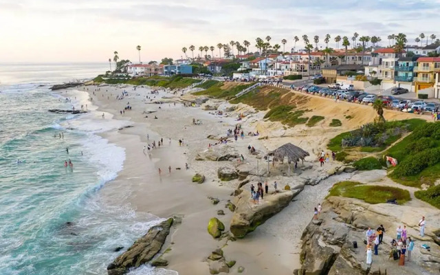 The Rosemont II - La Jolla Luxury