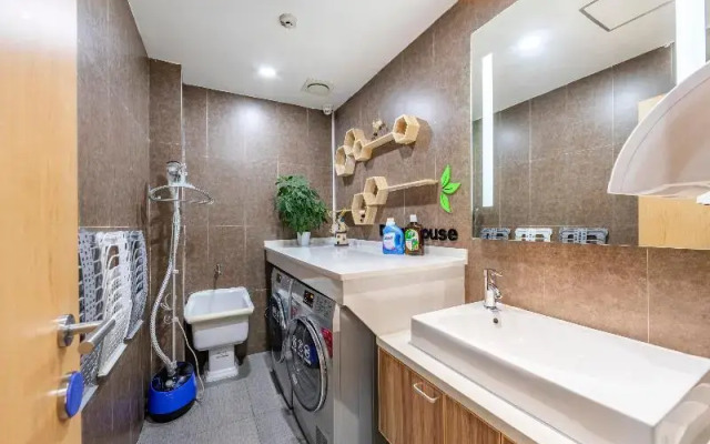 Hanting Hotel Shangnhai Xizang Bei Road Metro Station