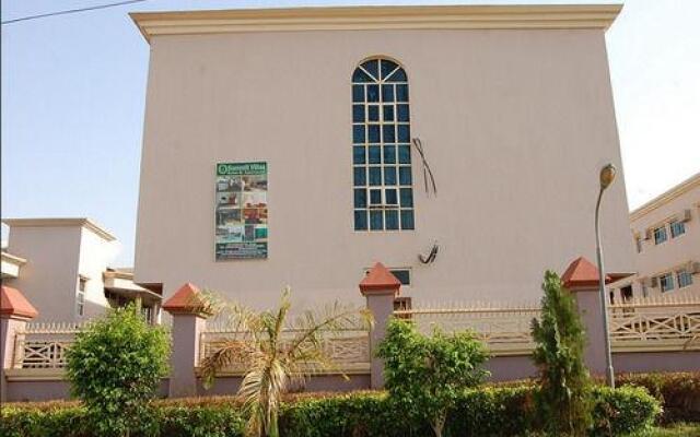 Summit Villas Suites & Apartment