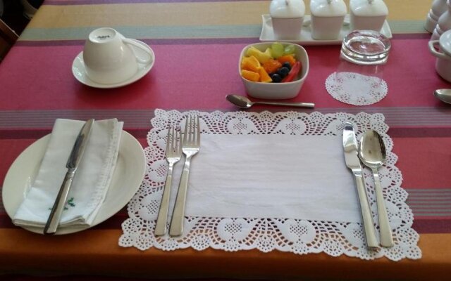 Captain's Cottage Bed & Breakfast