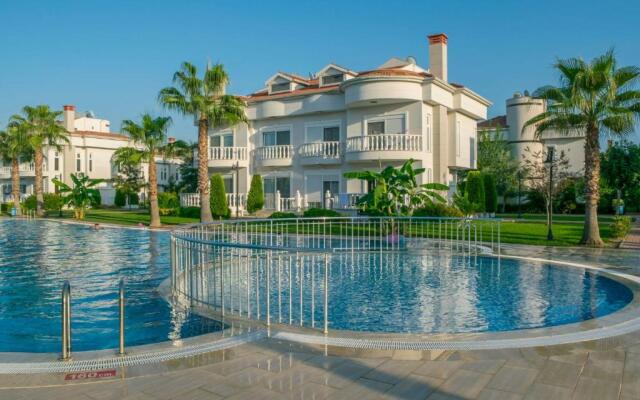 Belek Golf Village - Villa with shared pool