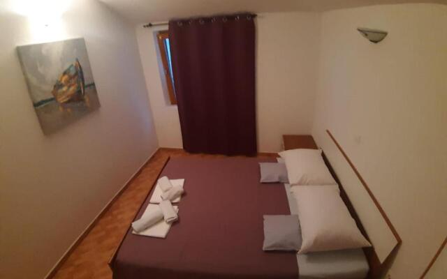 Apartments Knežić