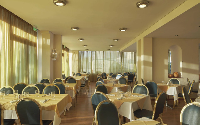 Candia Hotel
