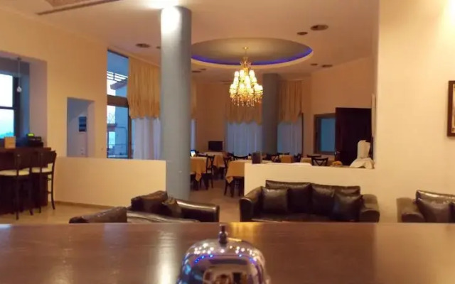 Azalena Hotel