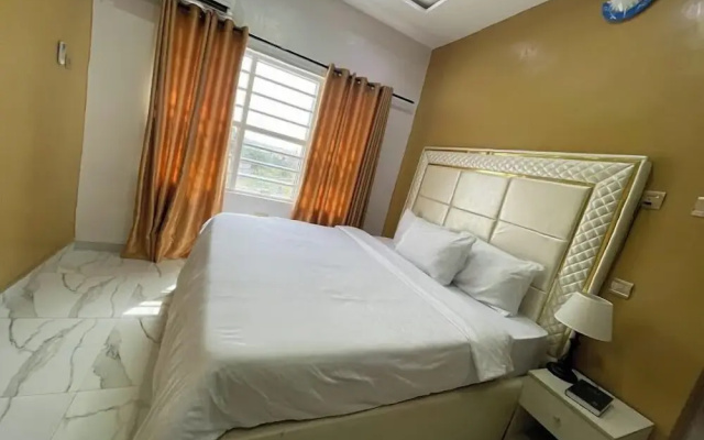 Dealings Hotel and Suites