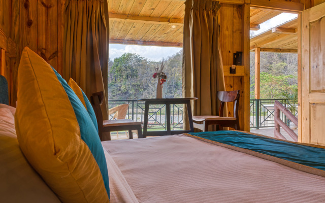 Pumpkin Hotel's Tusk N Woods