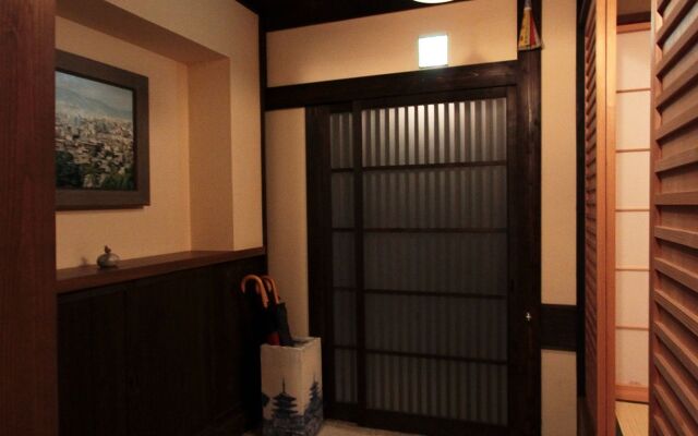 Gion Koyuan