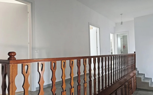 Villa Mare Azul - Luxury Beachfront Retreat in Hanioti, Halkidiki, Greece