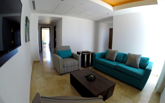 Holiday Inn Resort Mazatlan by IHG