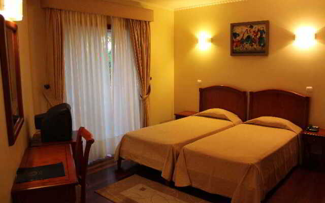 AJ Hotel