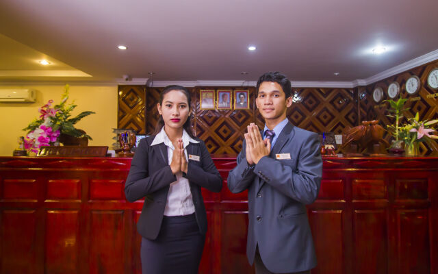 Good Luck Day Hotel