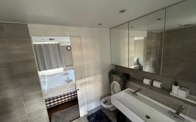 Covent Garden House, 4-bed, Sleeps 10