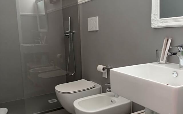 B&B S. Trinità 18 Suites & Rooms