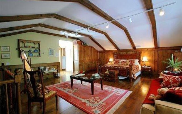 Brock Hollow B & B