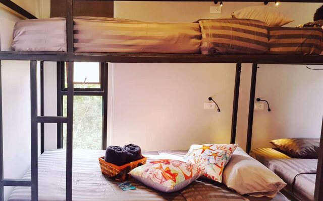 JN9 Poshtel