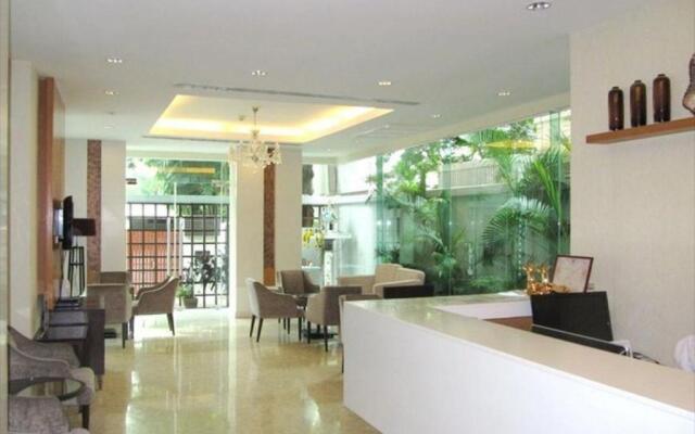 D Varee Montara Thonglor 25