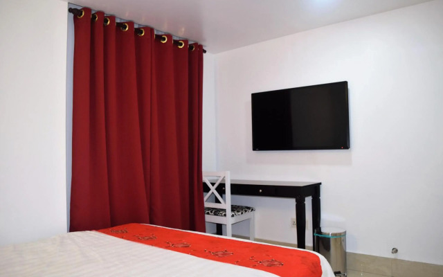 S Rose Hotel