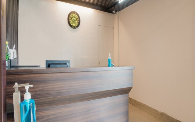 Capital O 13324 Hotel Kosmos Anamika