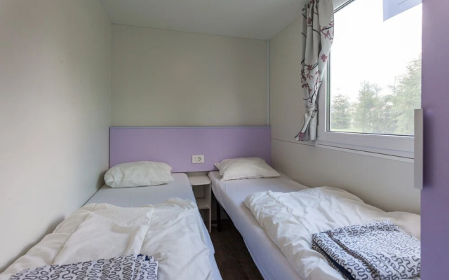 Snug Mobile Home in Januv Dul Bohemian With Pool