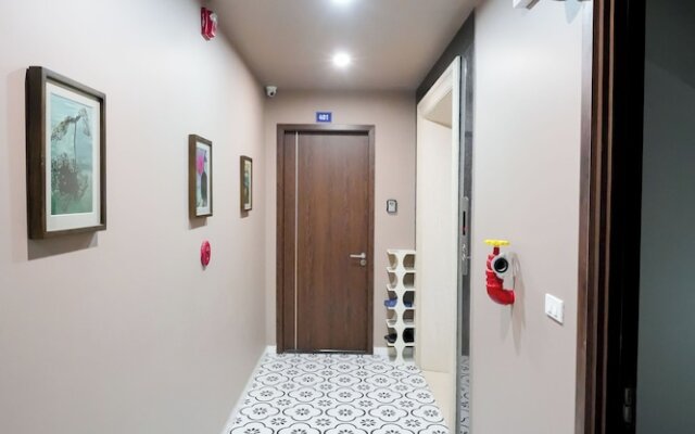 Fusion Gates Apartment