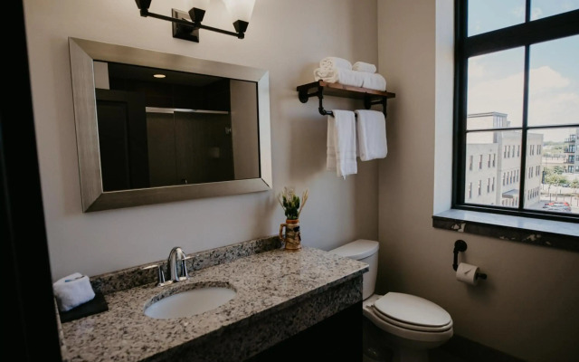 The Brewhouse Inn & Suites