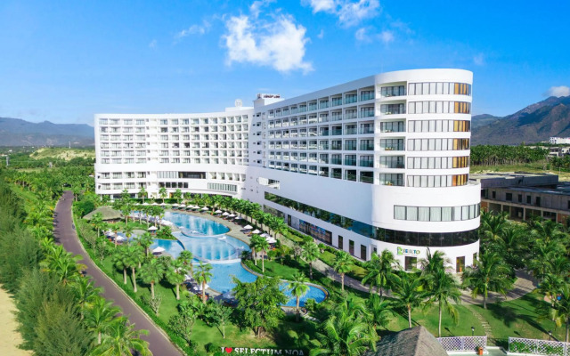 Selectum Noa Resort Cam Ranh