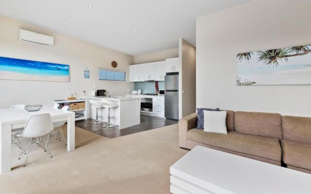 OG- By the Sea, 400m to Beach