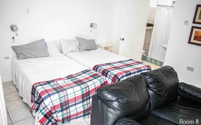 Momsplace Guesthouse