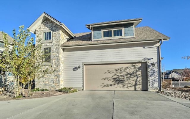 2 Mi to Town: Castle Rock Retreat w/ Fireplace!