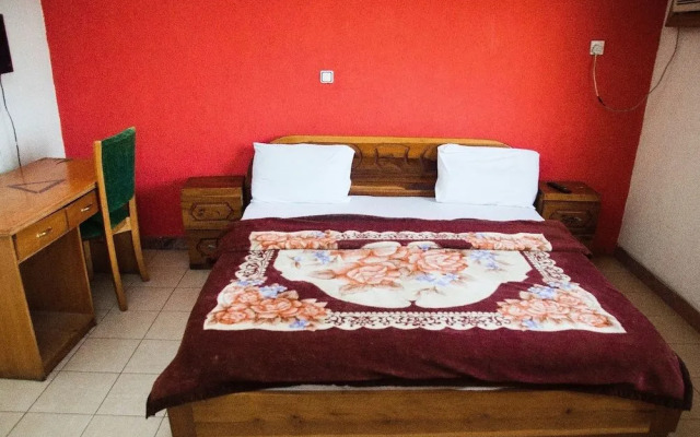 Alfoscar Hotel & Suites
